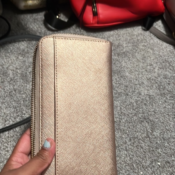 Kate spade clutch for sale - Picture 4 of 4